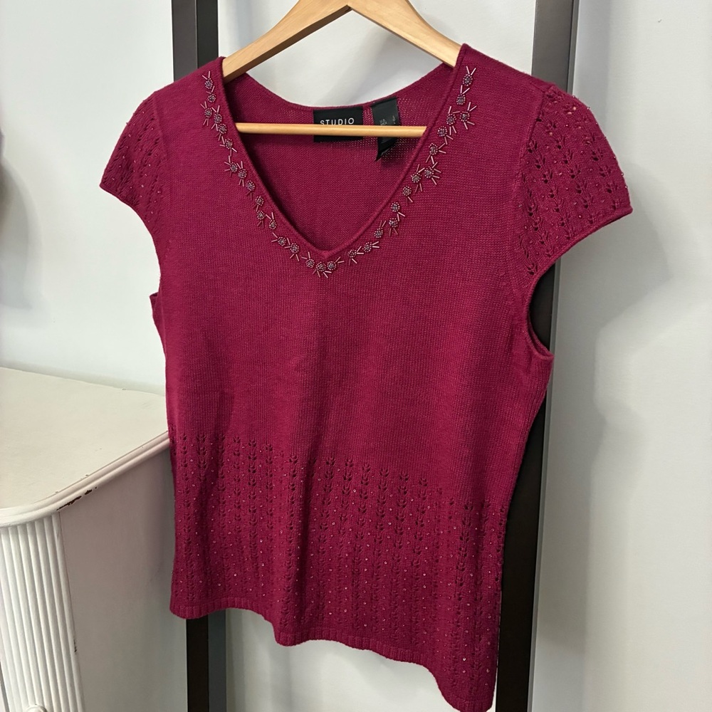 Liz Claiborne Women's pink/fuchsia Embroidered silk top. EUC. Size L
Fall - Picture 3 of 9